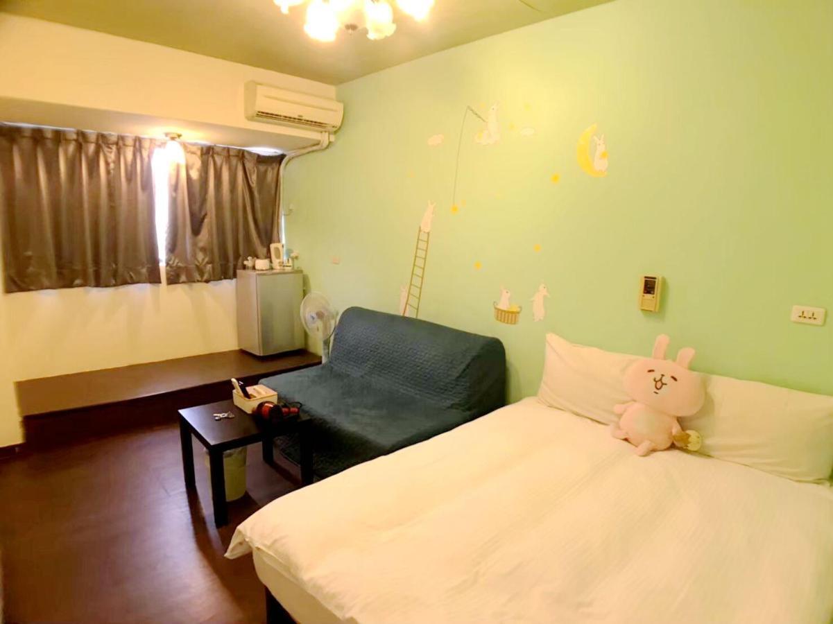 Happines Trip Inn Тайчжун Экстерьер фото