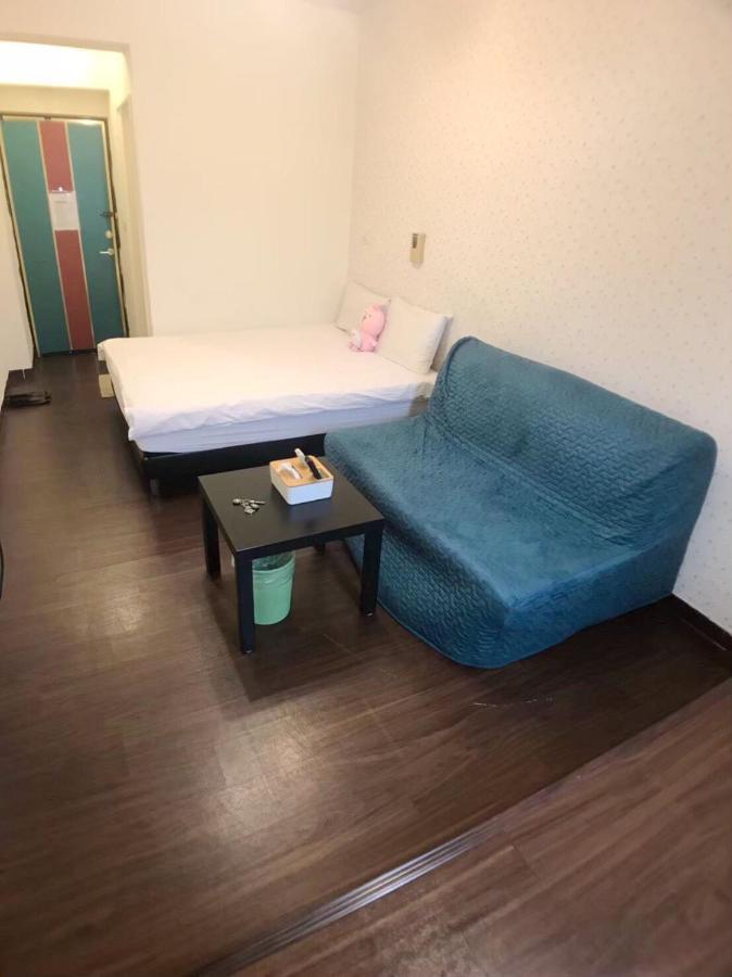 Happines Trip Inn Тайчжун Экстерьер фото